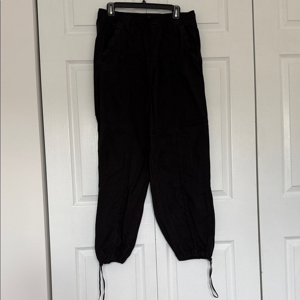Classic Women’s Black Joggers